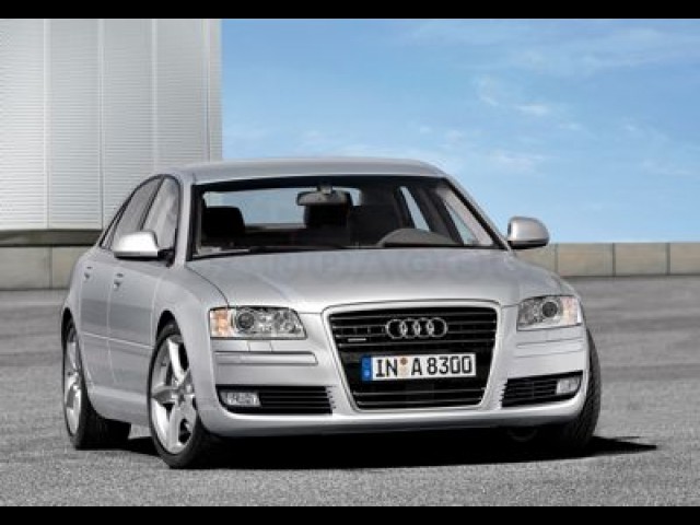 2007 AUDI A8 .